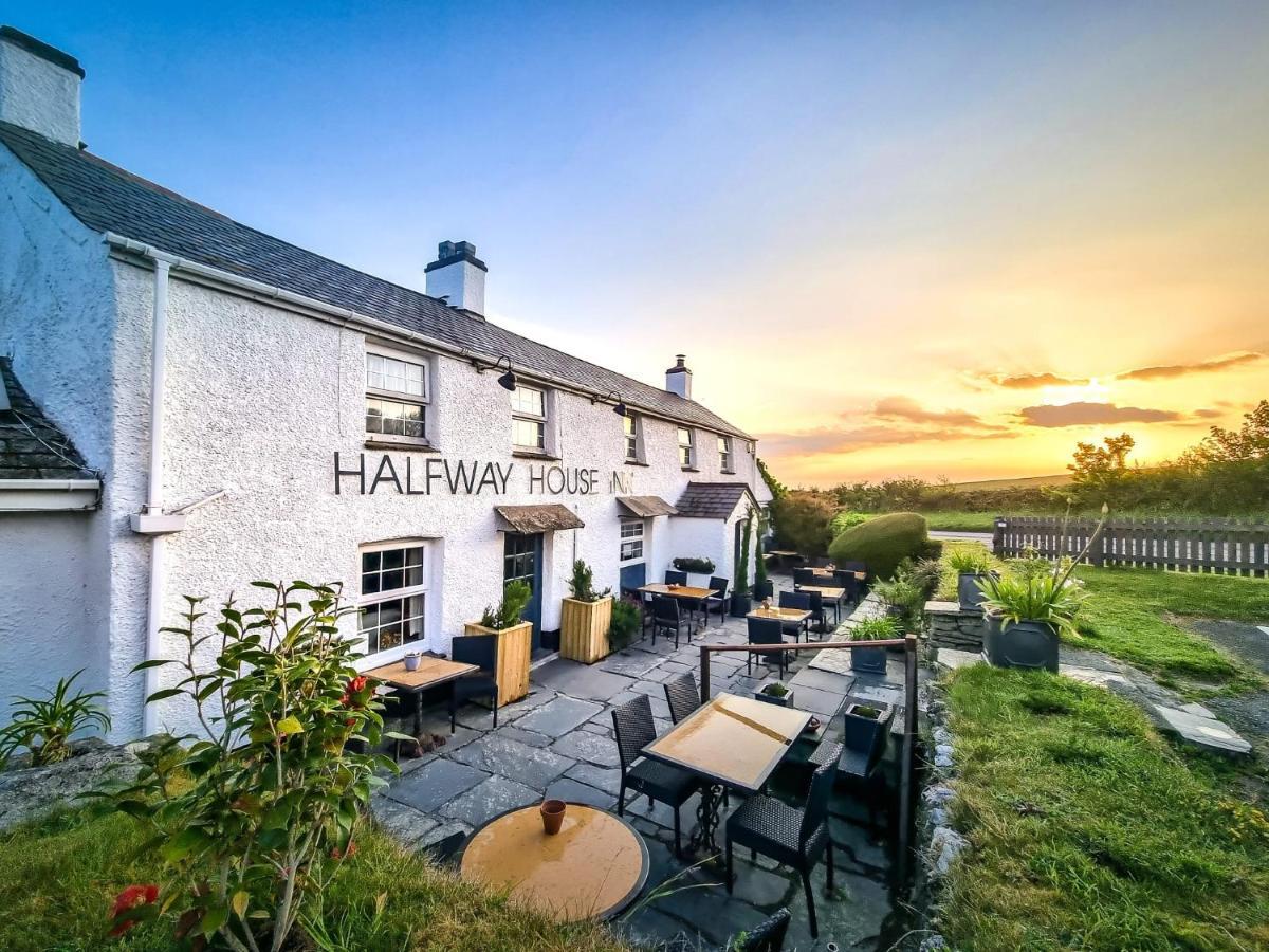 וויידברידג' Halfway House Inn מראה חיצוני תמונה